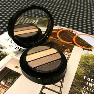 Giorgio Armani eyes to kill palette in grays.